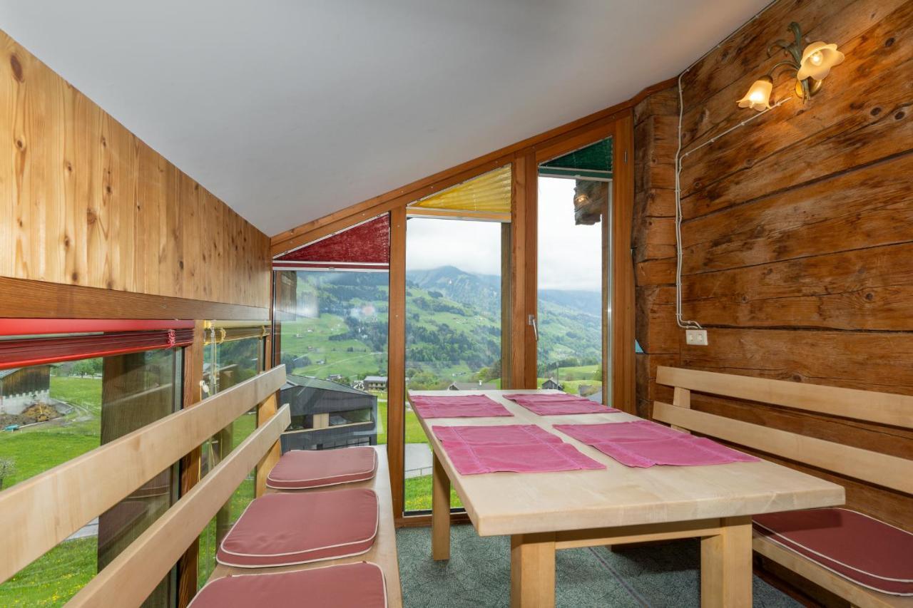 Appartement Haus Holzwurm à Raggal Extérieur photo