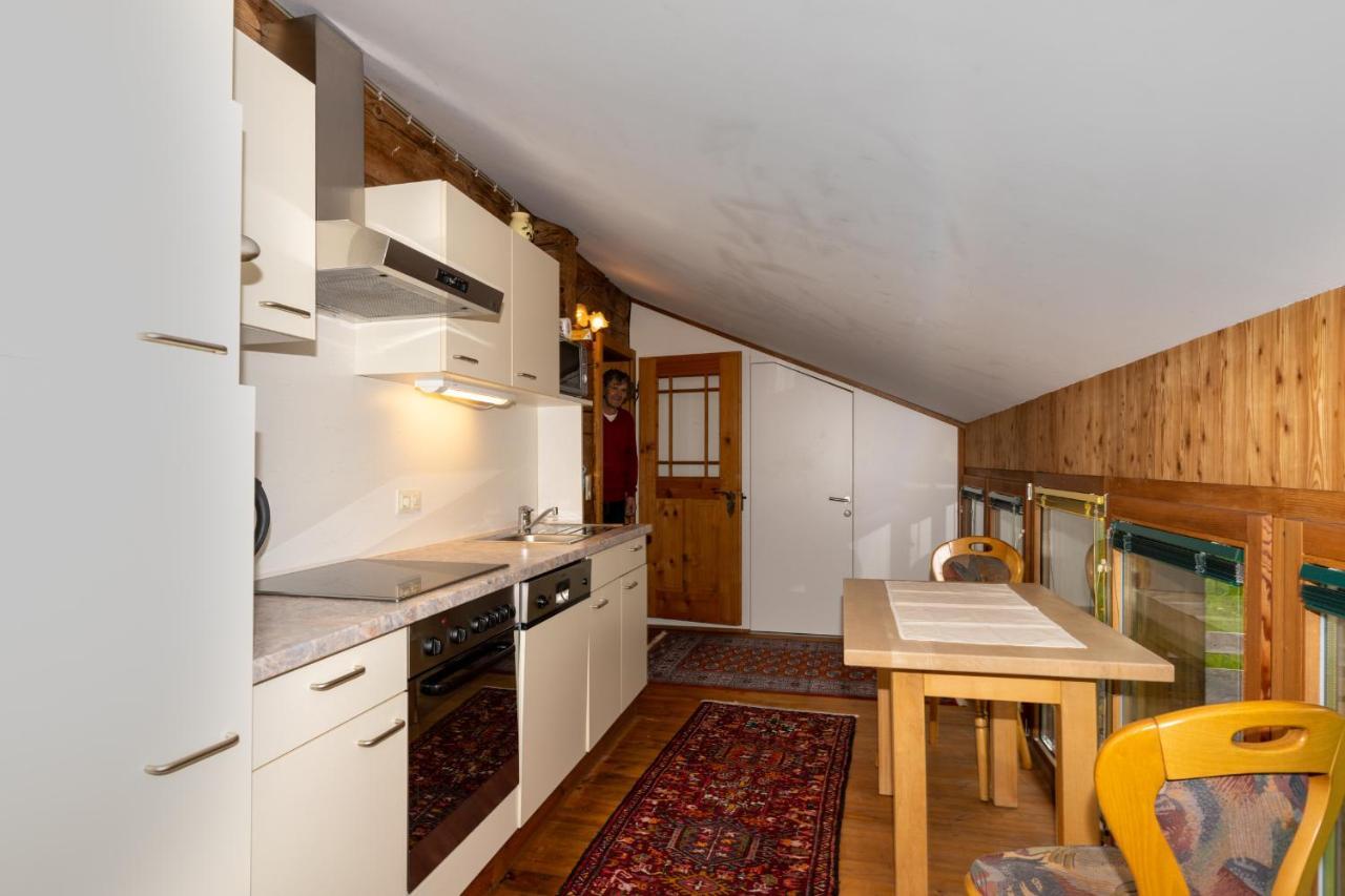 Appartement Haus Holzwurm à Raggal Extérieur photo
