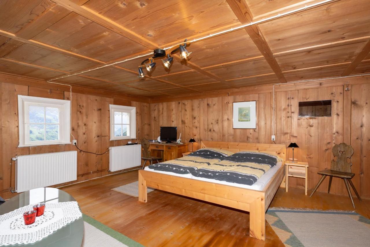 Appartement Haus Holzwurm à Raggal Extérieur photo