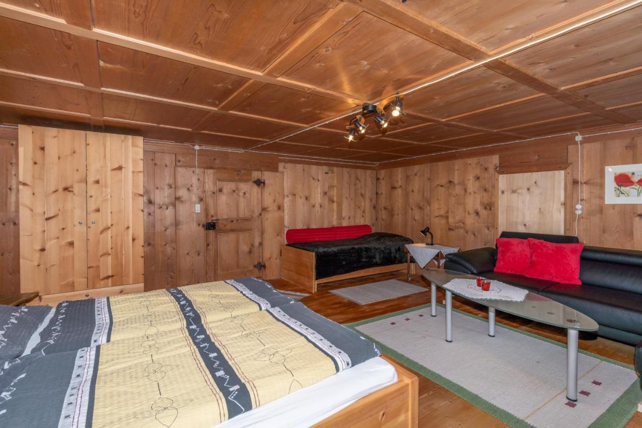 Appartement Haus Holzwurm à Raggal Extérieur photo
