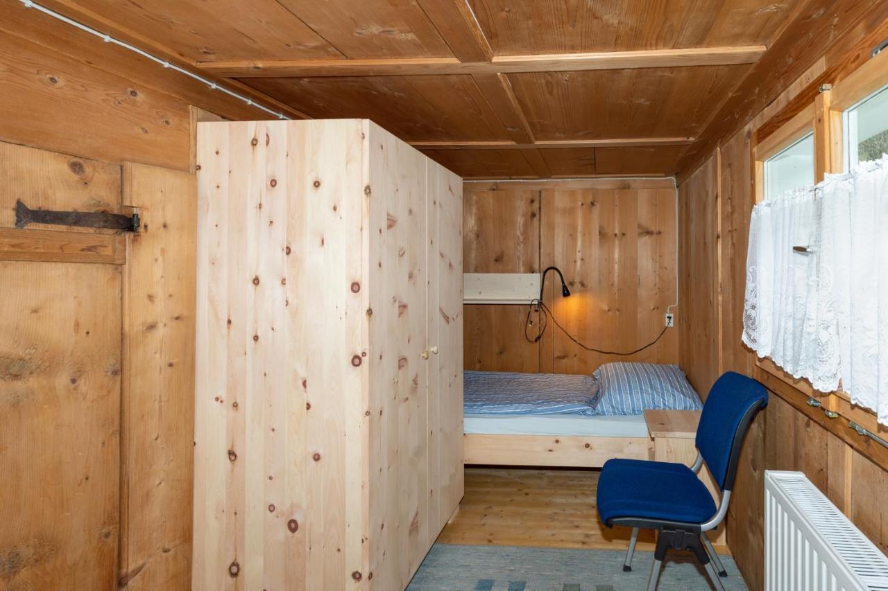 Appartement Haus Holzwurm à Raggal Extérieur photo