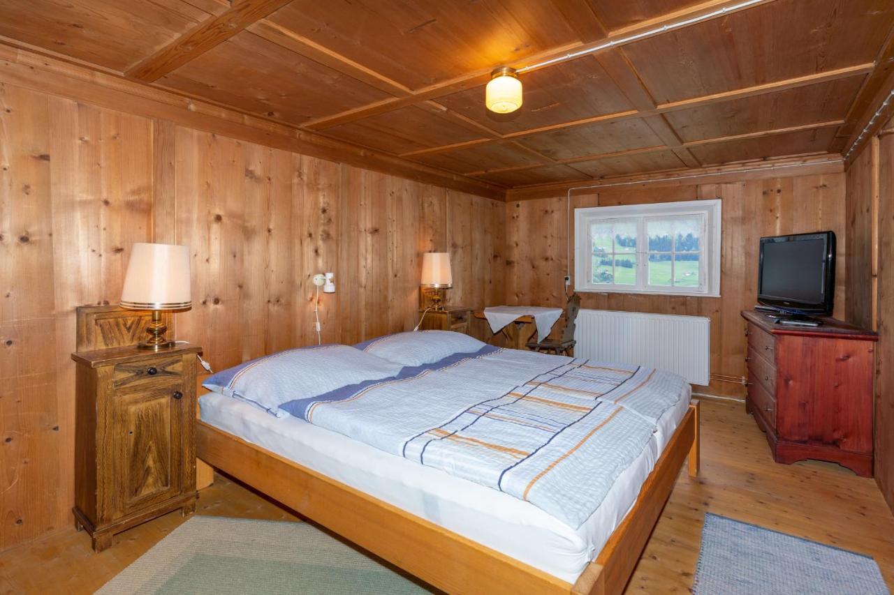 Appartement Haus Holzwurm à Raggal Extérieur photo