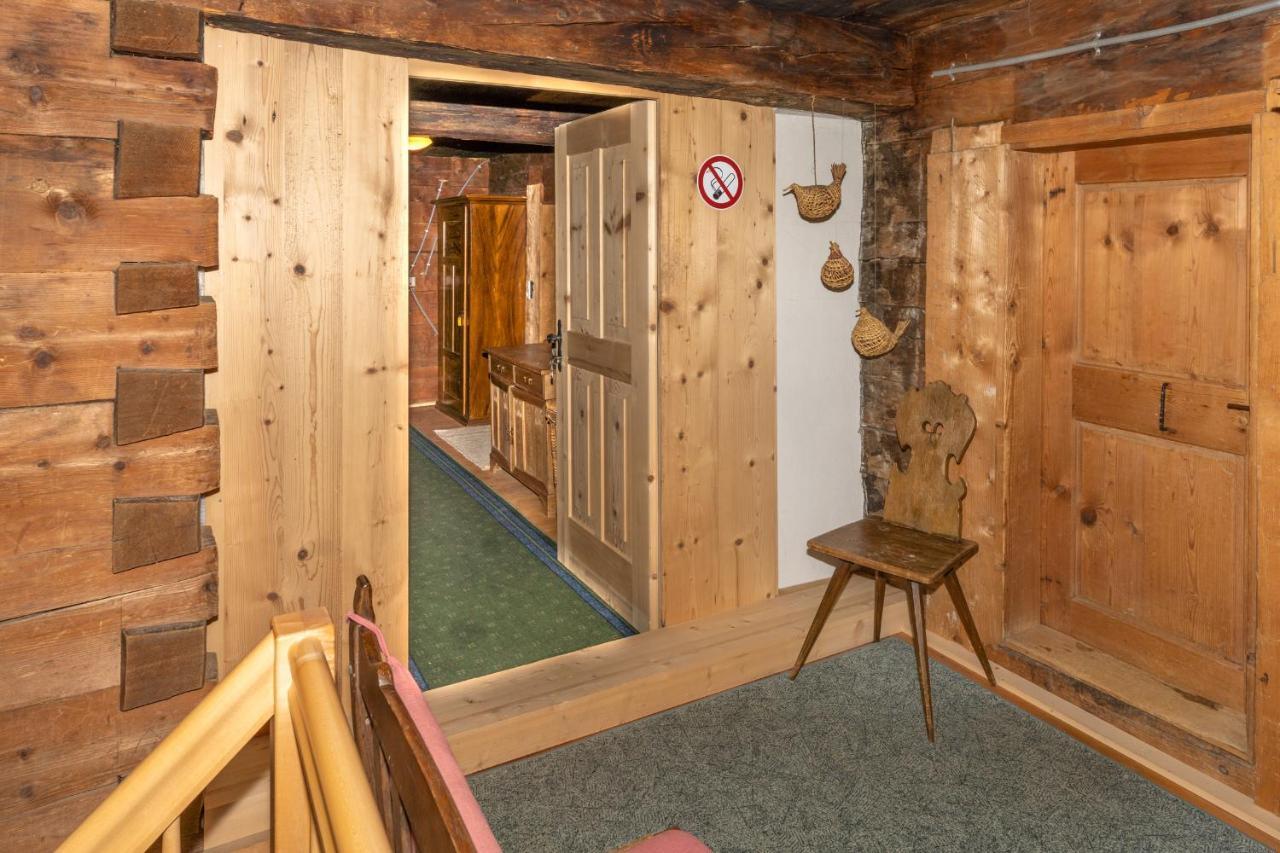 Appartement Haus Holzwurm à Raggal Extérieur photo