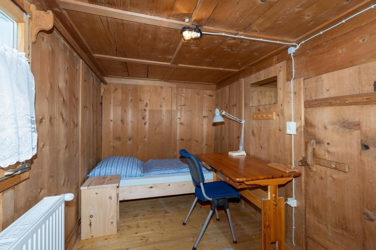 Appartement Haus Holzwurm à Raggal Extérieur photo